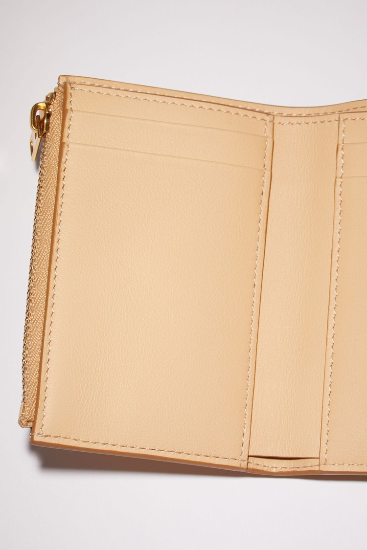 Beige Acne Studios Musubi Folded Wallet | PREO-17652