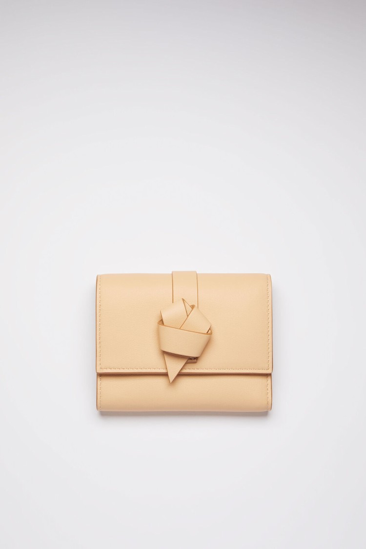 Beige Acne Studios Musubi Folded Wallet | PREO-17652