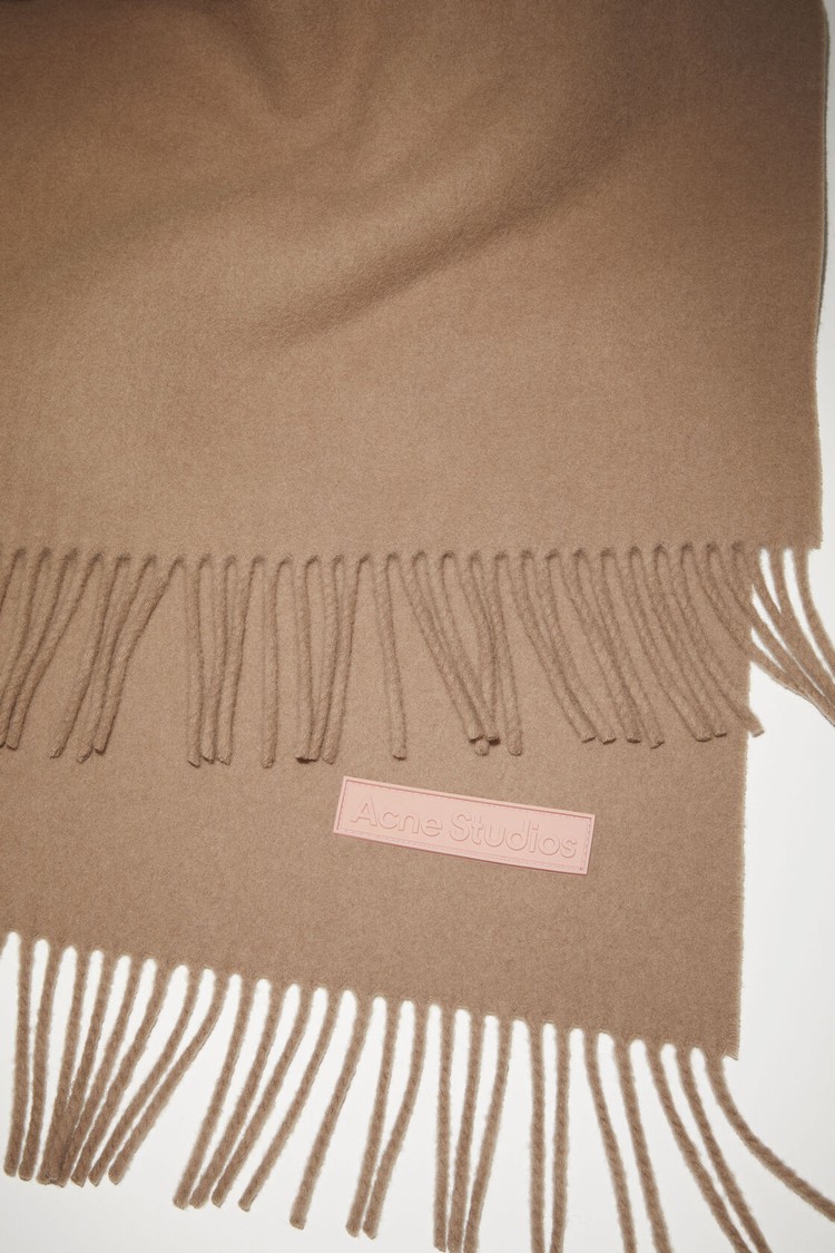 Beige Acne Studios Rich Wool Fringe - Narrow Scarf | FIMH-54230