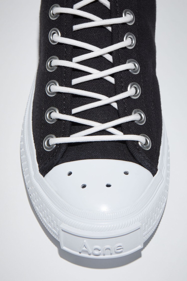 Black / White Acne Studios Low Top Men's Sneakers | PHCN-89256