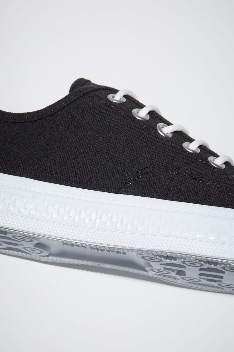 Black / White Acne Studios Low Top Men's Sneakers | PHCN-89256