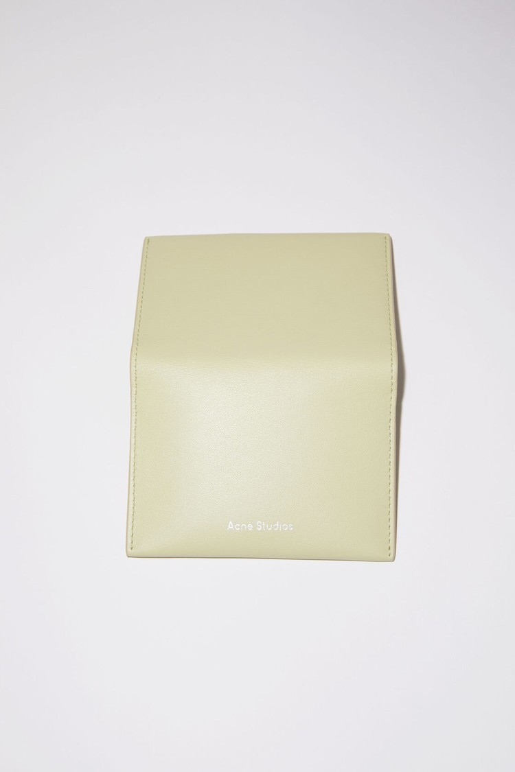 Green Acne Studios Folded Card Holder Card Case | RFUW-85671