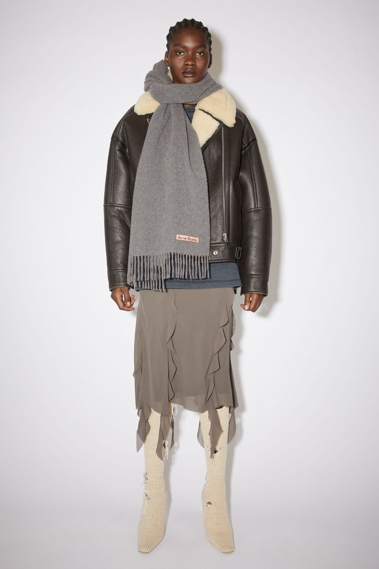 Grey Acne Studios Cashmere Fringe - Narrow Scarf | ZIJP-35012