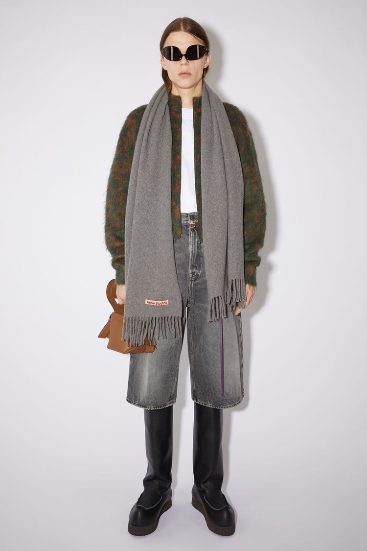 Grey Acne Studios Cashmere Fringe - Narrow Scarf | ZIJP-35012