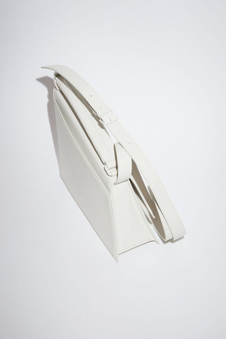 White Acne Studios Distortion Handbag | CVAS-69184