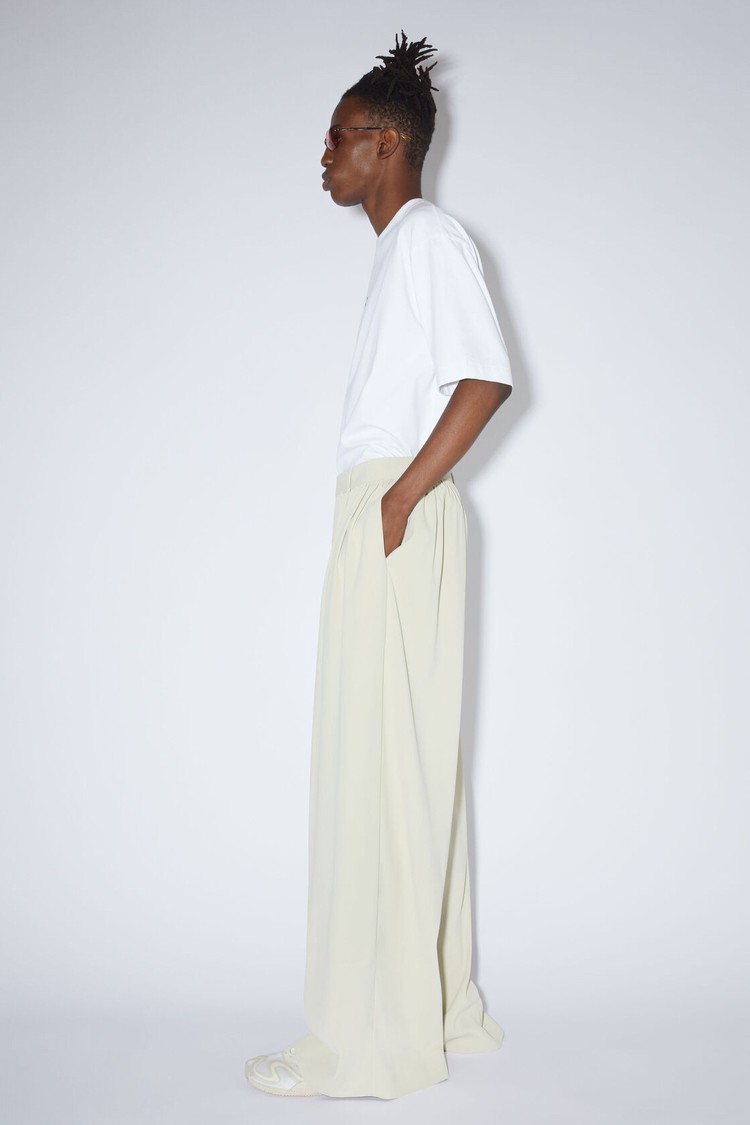 White Acne Studios Gathered Men's Trousers | RXFW-18549