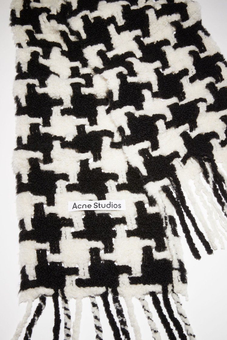 White / Black Acne Studios Houndstooth Scarf | TGLK-83709